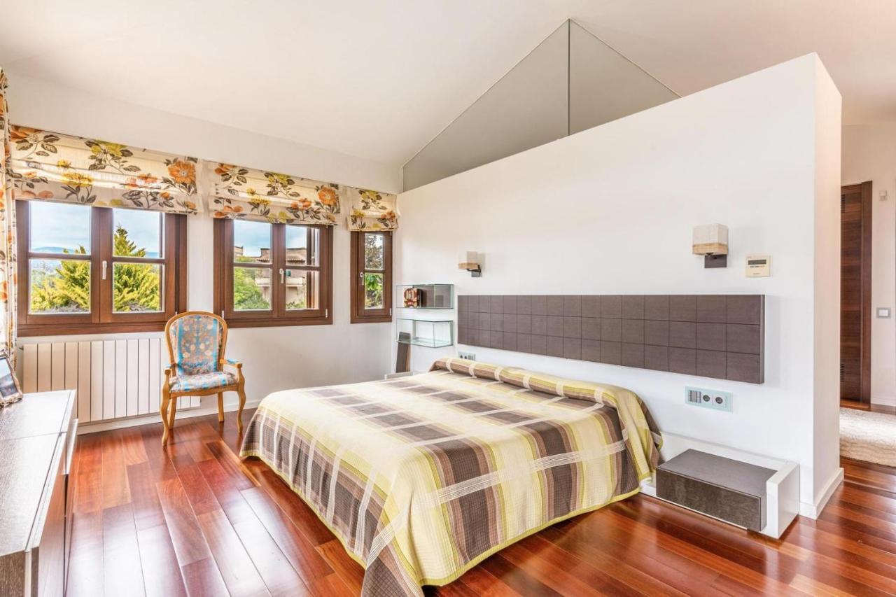 Villa De Lujo Con Piscina, Jacuzzi, Jardin Y Terraza Marratxí Exterior foto